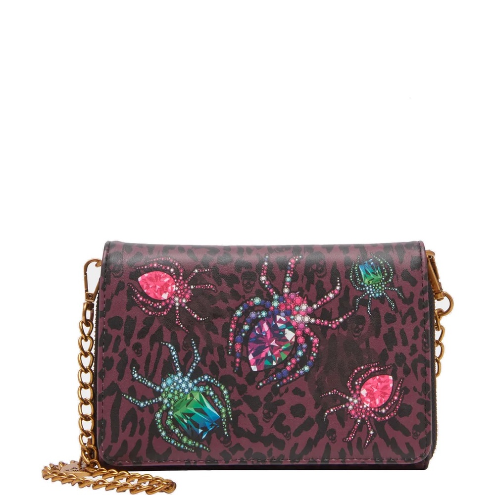 Perfect for a fashionista!